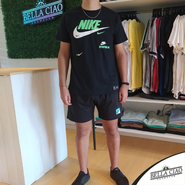 Remera Nike Sportwear - Comprar en Bellaciao Showroom