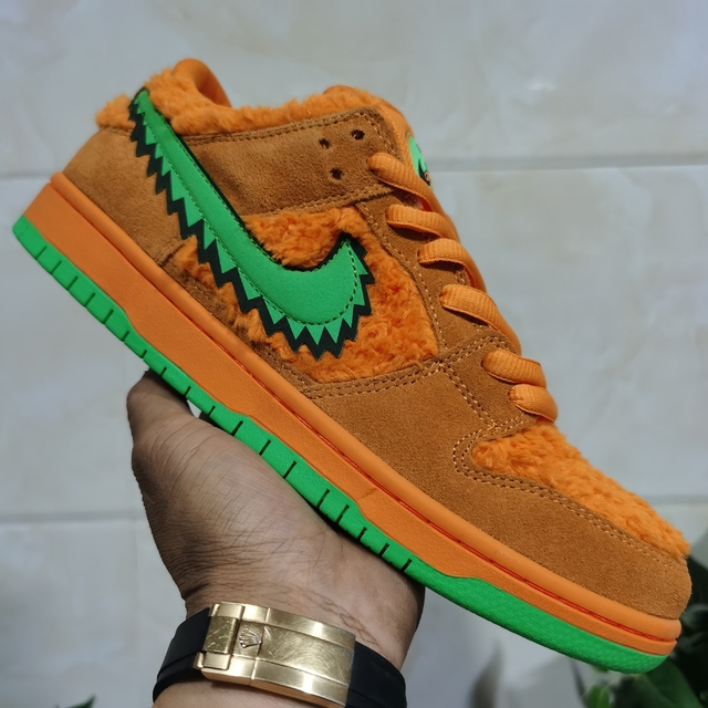 nike dunk low marrom