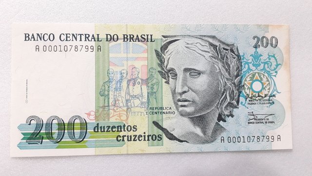 Cédula de 200 Cruzeiros de 1990 C 215a 1ª Serie A 0001078799 A