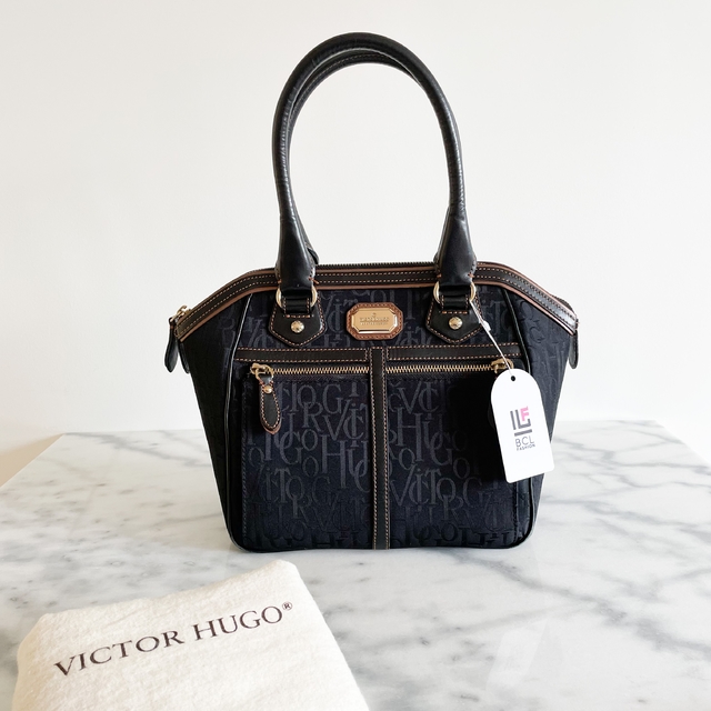 Comprar Victor Hugo em Brechó Closet de Luxo