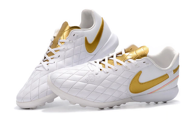 Chuteira Society Nike Tiempo Pro Ronaldinho R10 Edição limitada - Branca e  dourada