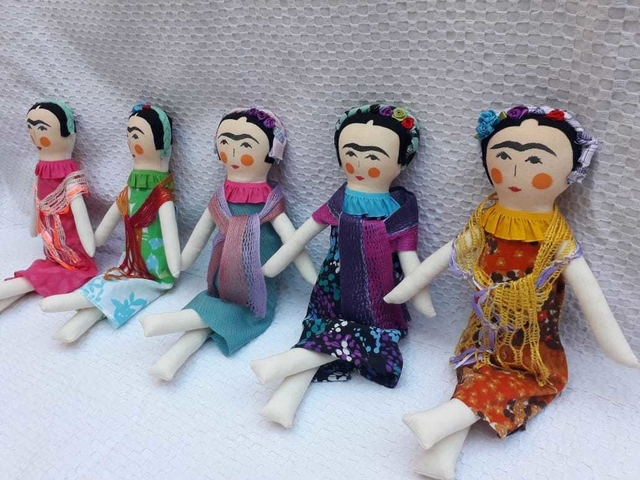 Muñeca de Trapo Frida Khalo - Didactikids Caballito