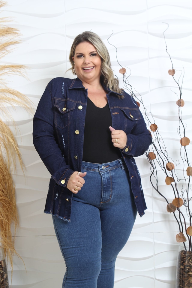Jaqueta Feminina Jeans Rasgada Escura Moda Plus Size Lançamento Inverno