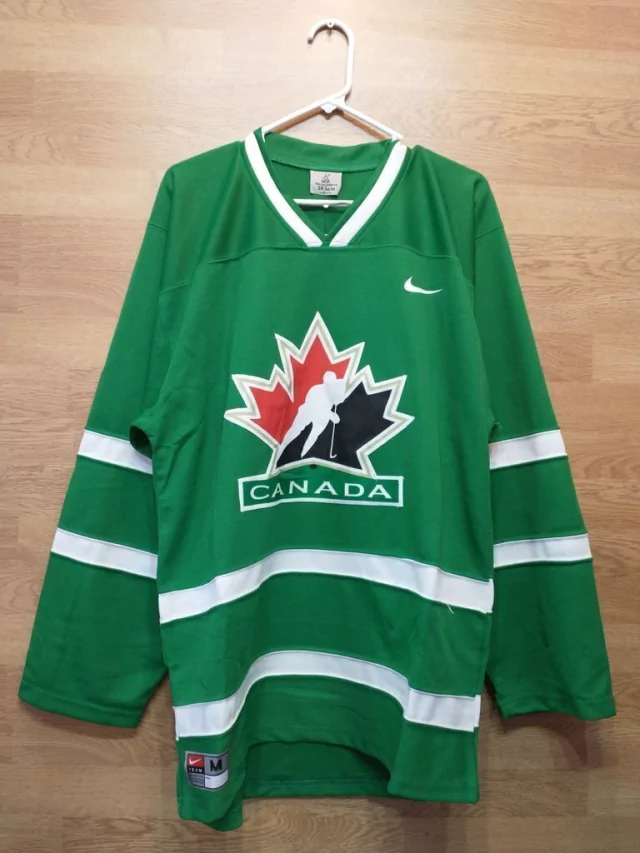 Buzo camiseta Canada hockey nike talle M K36 -
