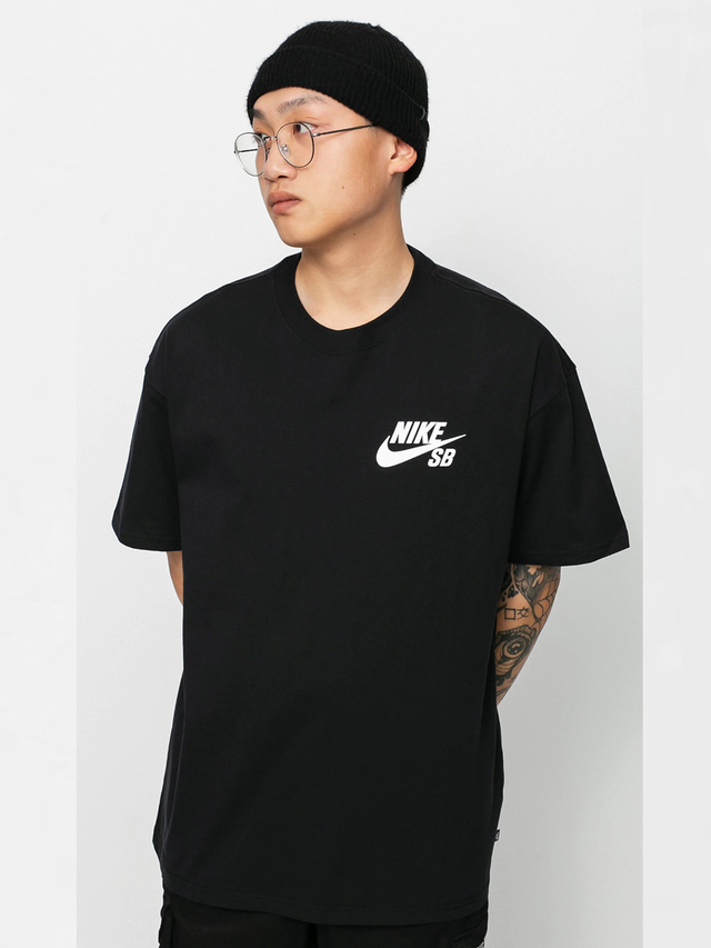 Camiseta Nike SB Tee Logo Preta