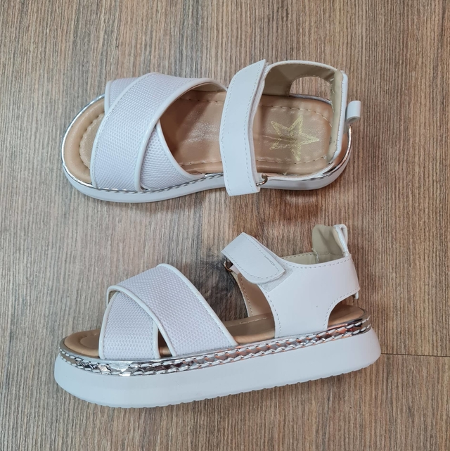 Sandalia Nena Blanca Cruzada - Comprar en Bunker Shoes
