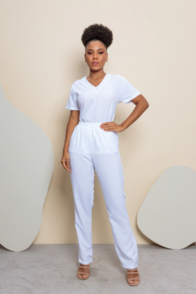 Pijama Feminino para Enfermagem e Odontologia Branco