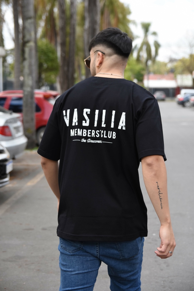 Remera Oversize The Dreamers - Comprar en Vasilia