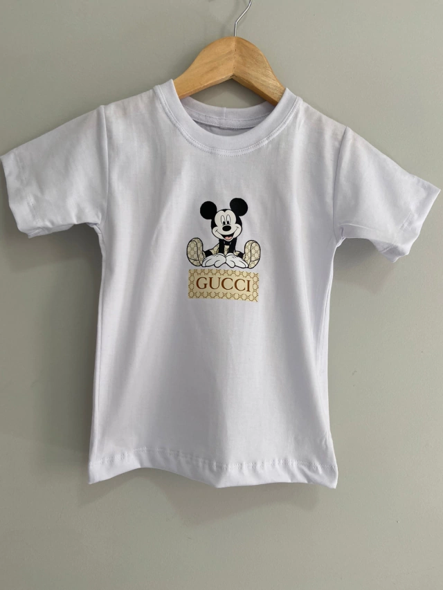 Camiseta Gucci (Branca) - Espaço Pititikos Kids