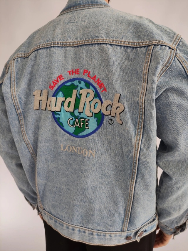 Jaqueta Jeans Hard Rock Café London - Comprar em Vinco