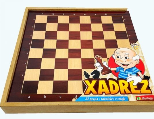 Jogo de Tabuleiro Xadrez em Madeira - Maninho Brinquedos - Jogo de