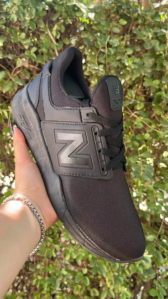 New Balance 247 Black Premium - Comprar en Oneshoes