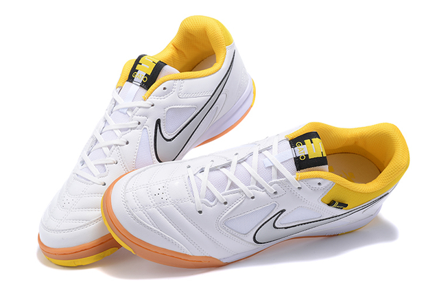 Supreme x Nike - Buy in Vasconcelos Sports