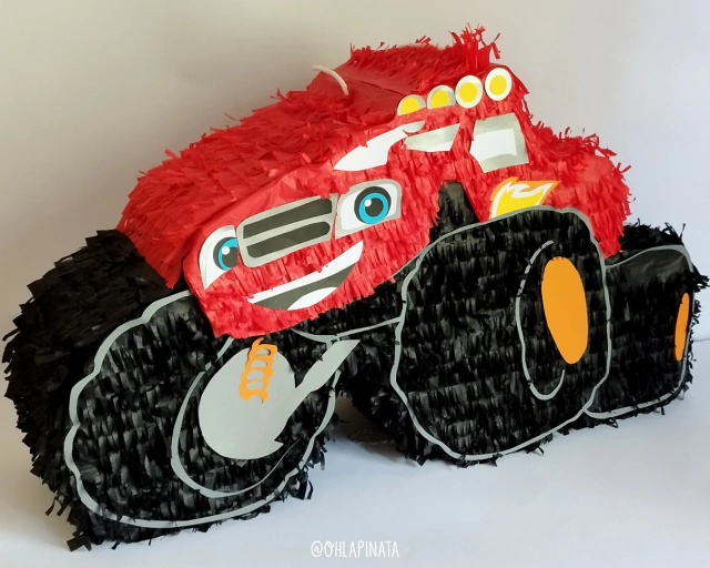 Piñata Blaze and the monster machine - oh la piñata