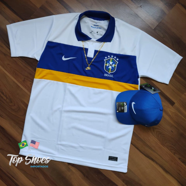 Kit Nova Polo Da Seleção Brasileira Branca Faixa No Peito Azul e Amarelo C/  Boné Nike Azul Cordão & Pingente Brinde!