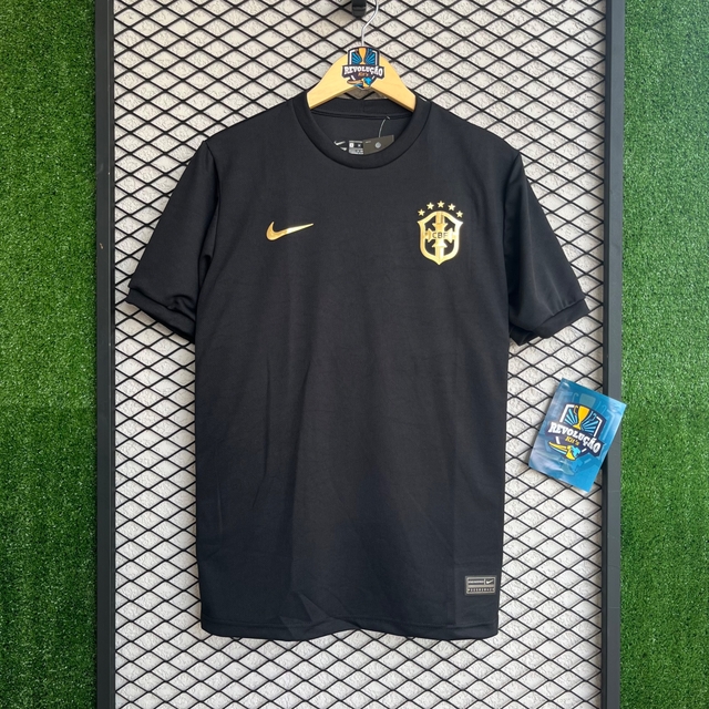 Camisa Seleção Brasileira Preta Símbolo Dourado