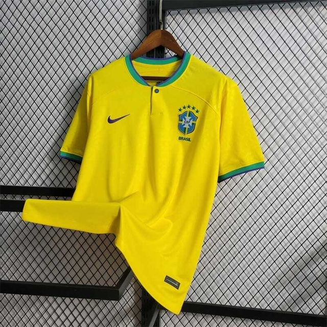 Camisa Nike Brasil I 2022/23 Torcedor Pro Masculina amarela