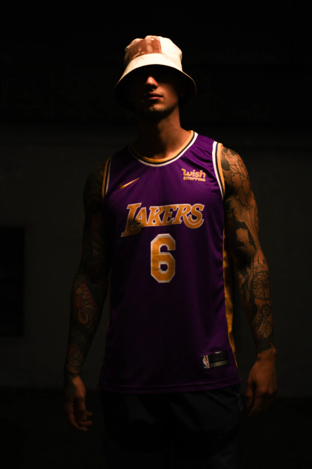 maestría medio De ninguna manera Camiseta Lakers Violeta (6) James - Casa Desport