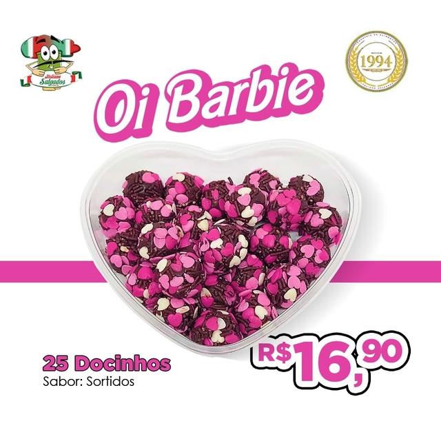 O rosa combina com a BARBIE 😍💕💓 Kit festa @meiga_docura 💕 Bolo e doces  personalizados WhatsApp 995987038 ; 930106264 #barbie #rosa…