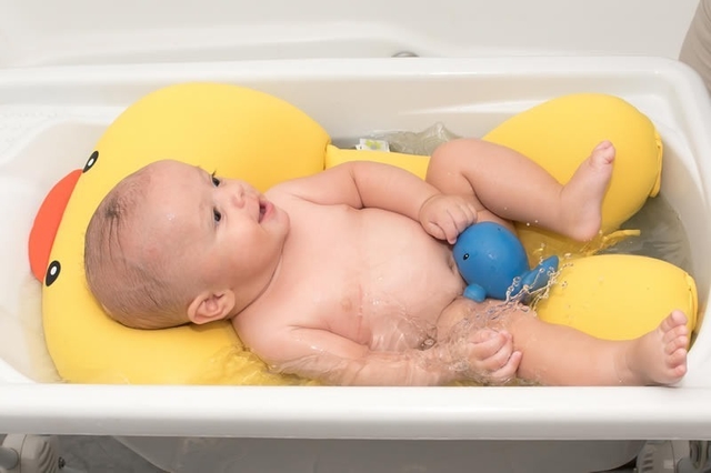 Almofada de banho Baby Pil Patinho - JUJU KIDS