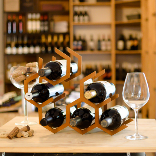 Vinoteca Hexagonal - Comprar en Corcho Negro Wines&Shop