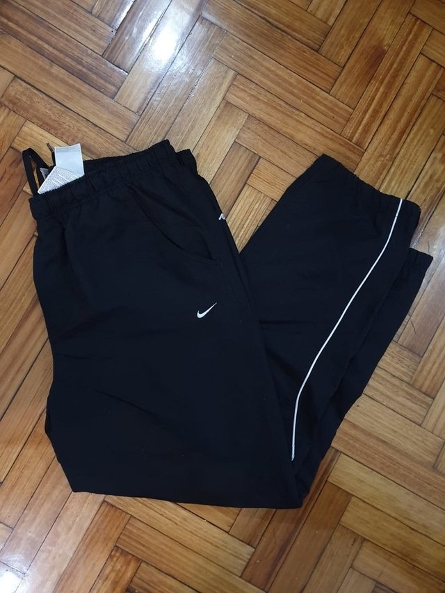 Pantalon Nike Rompeviento - Comprar en killashoping