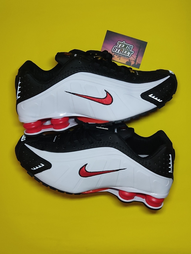 Tênis Nike Shox R4 Black Silver Red - Preto / Branco / Vermelho