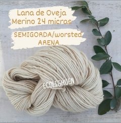 LANA de Oveja MERINO micras SEMIGORDA/worsted con TINTES NATURALES color ARENA-100 grs - comprar online