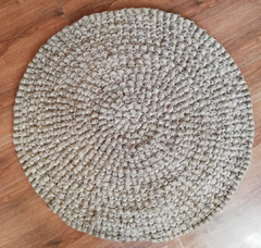 Round rug in natural fique fiber hand-woven on internet