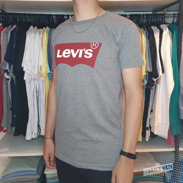 Remera Levis Comprar en Showroom