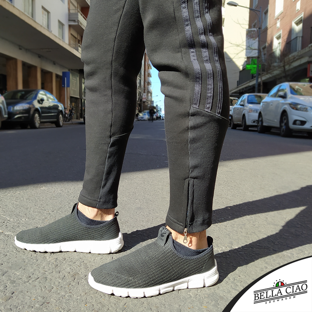 Jogging Adidas retro - Comprar en Bellaciao Showroom