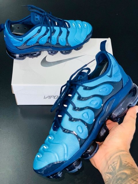 obsidian blue vapormax plus