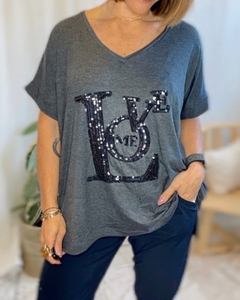 Imagen de Remeron Love de viscosa escote V