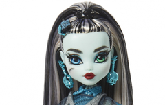 Imagem do Monster High Frankie Stein Haunt Couture doll