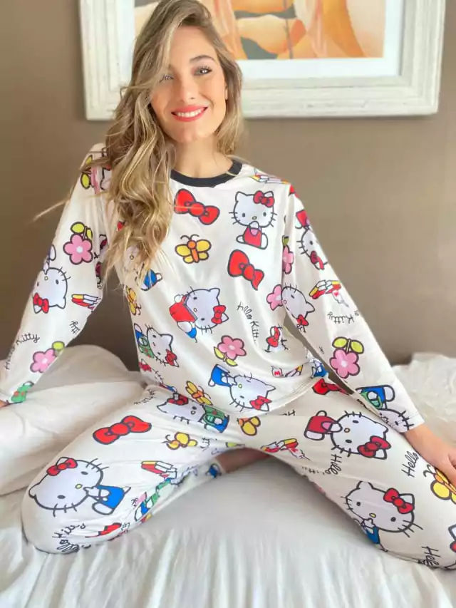 Pijama de Hello Kitty - Comprar en Reinas de