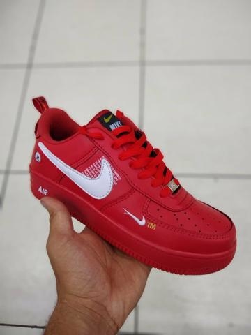 tenis nike air force vermelho