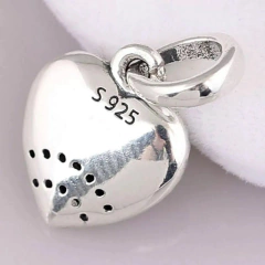 charm corazon ly en internet