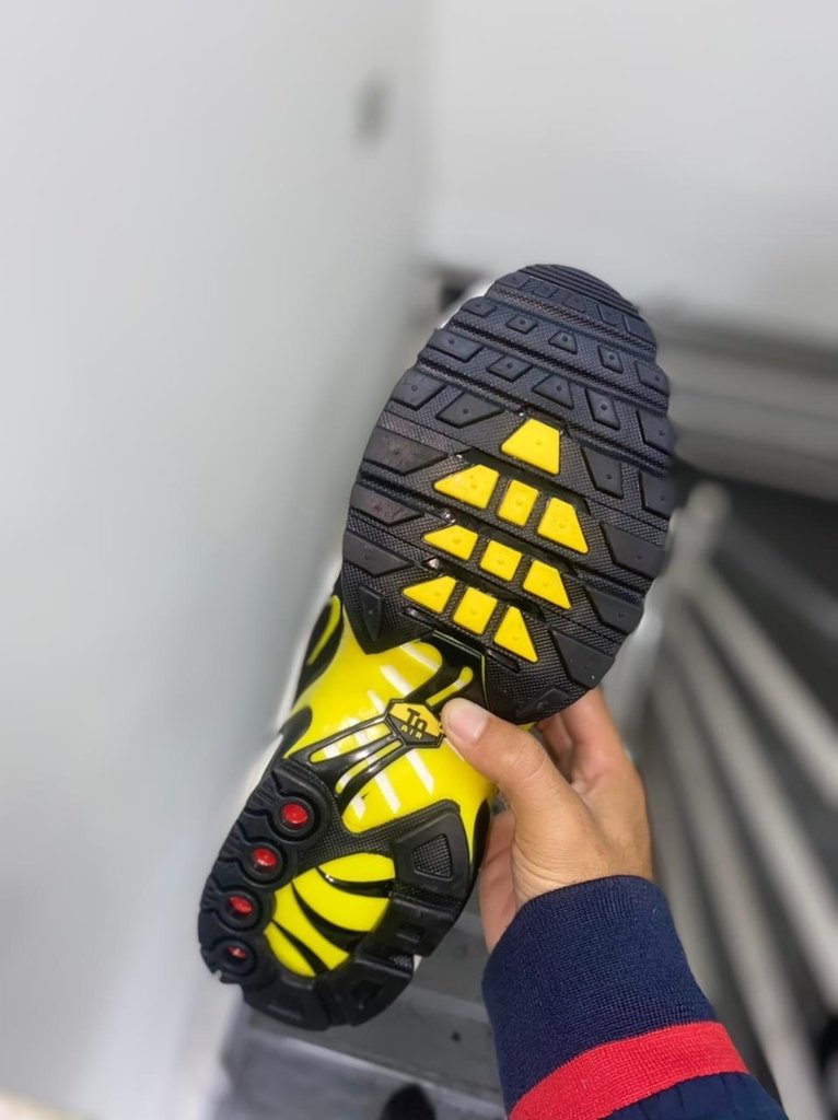 nike tn amarelo