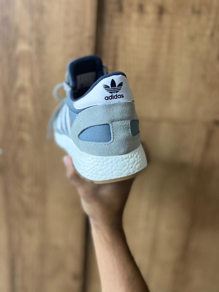 adidas iniki cinza e branco