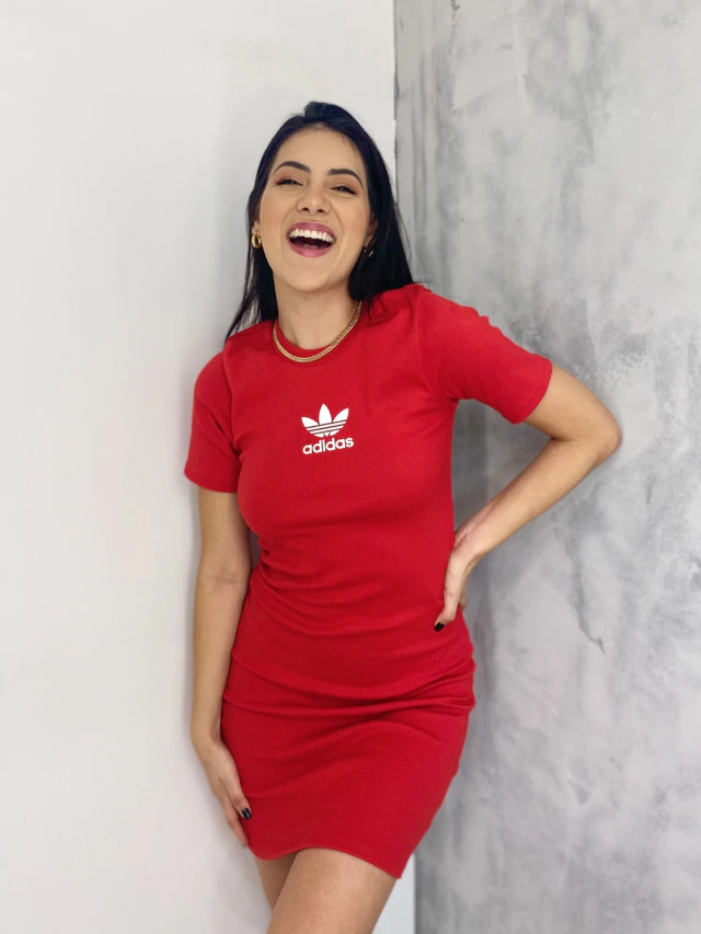 Vestido Adidas Canelado Vermelho - Ahazei no Look