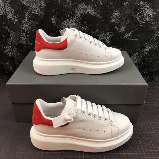 Tênis Alexander McQueen Tênis oversized kkk