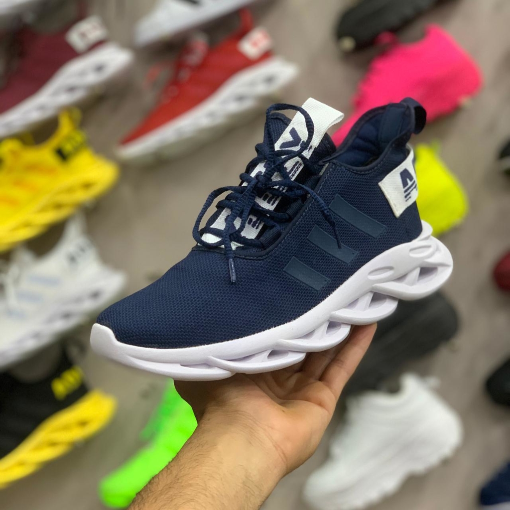 adidas yeezy maverick azul