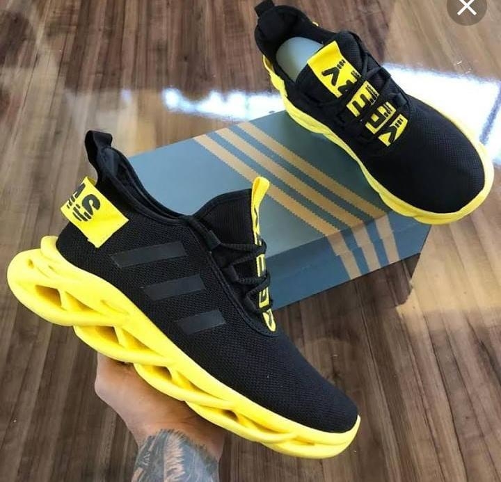 adidas yeezy maverick preço