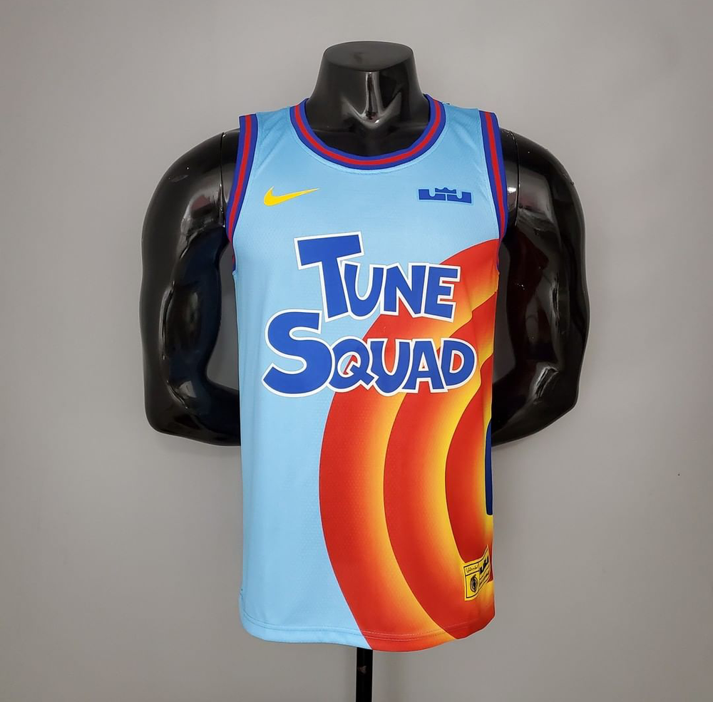 camisa tune squad