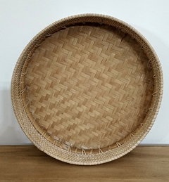 Bandeja redonda de rattan y bamboo - comprar online