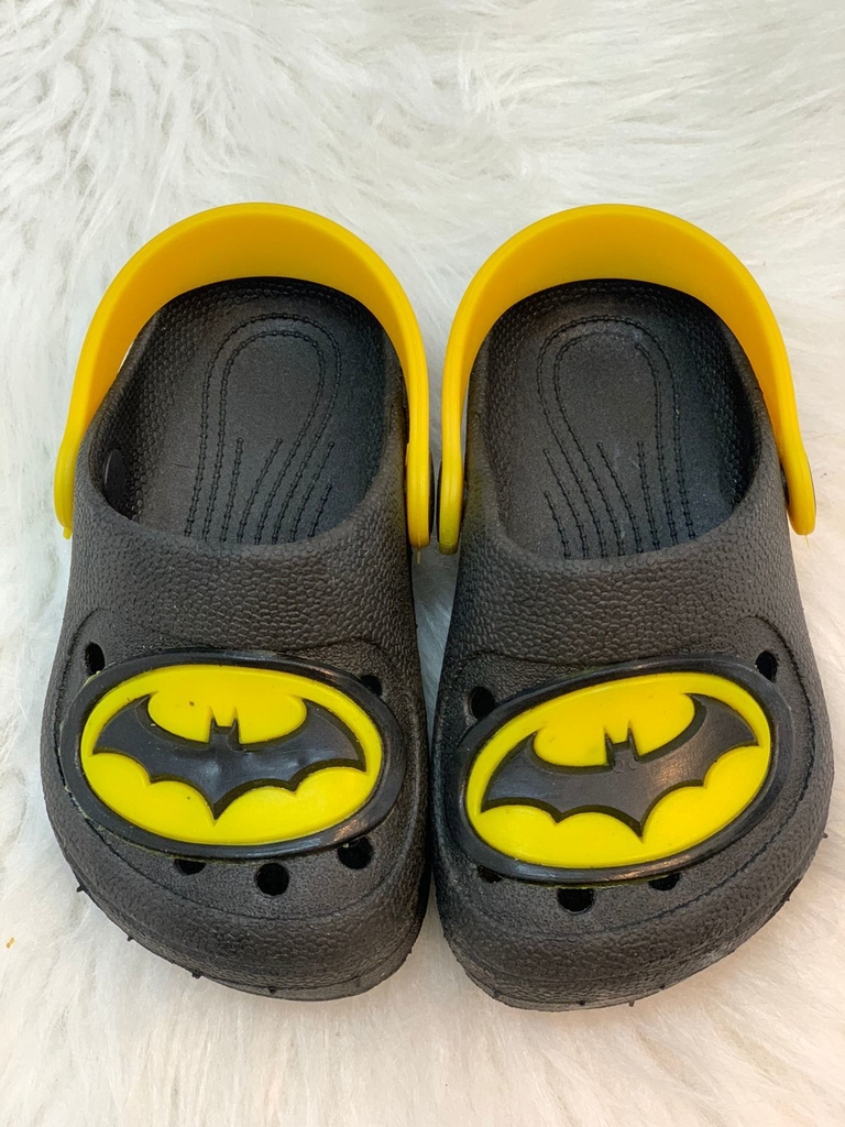 Crocs Batman 17 ao 24 - Pingo de Gente - Moda Infantil
