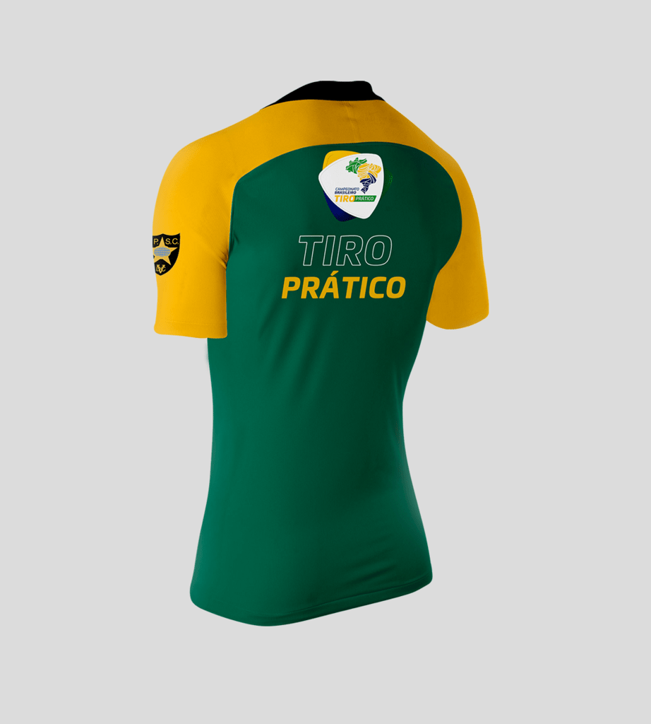 camisa amarela com manga verde