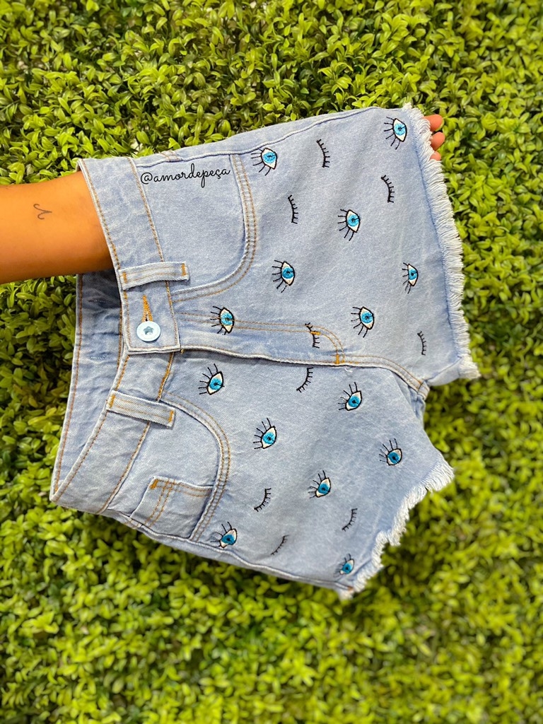 short jeans olho grego