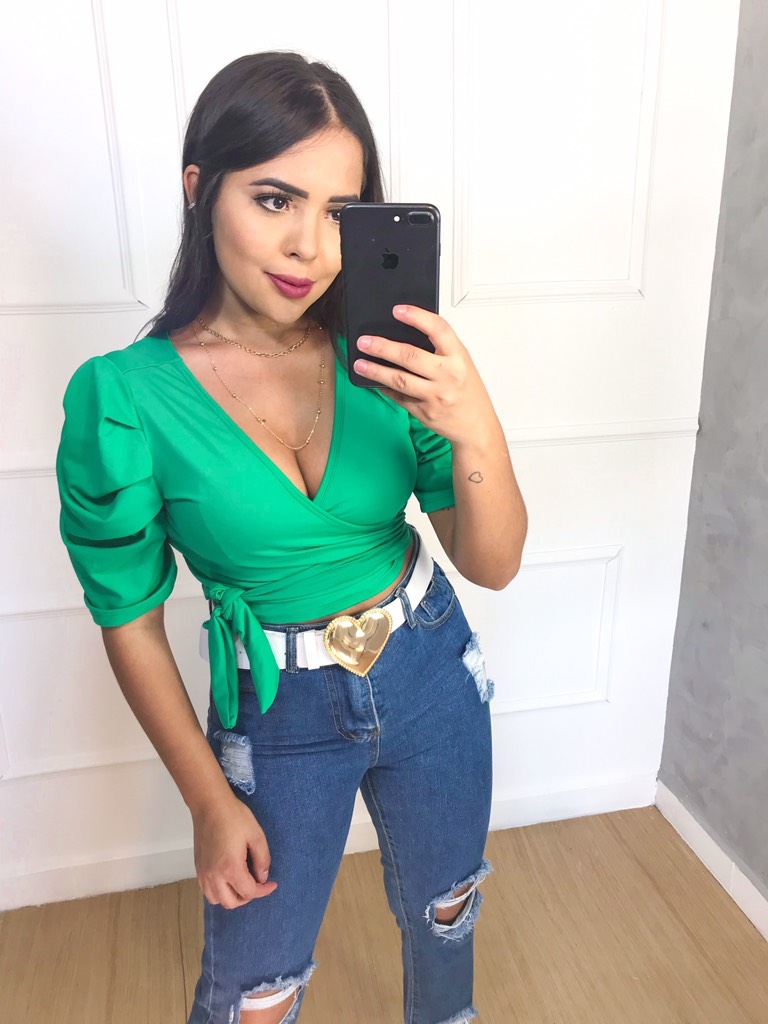 blusa cropped manga princesa