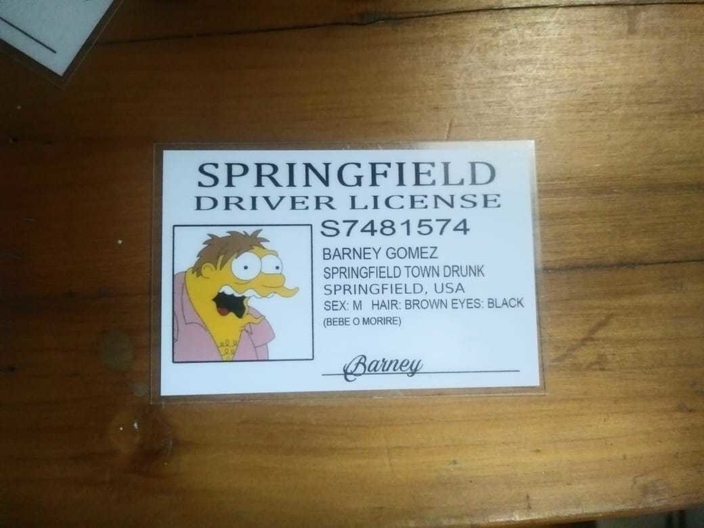 Licencia Barney Gomez Simpson Tienda Amarilla